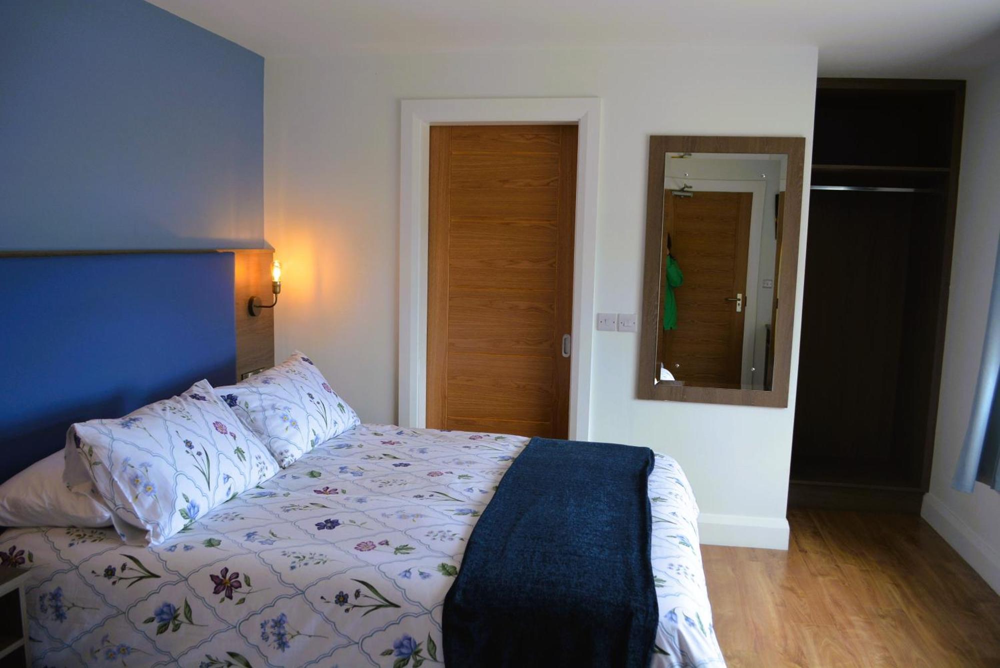 No 3 The Arch Hotel Carndonagh Exterior photo